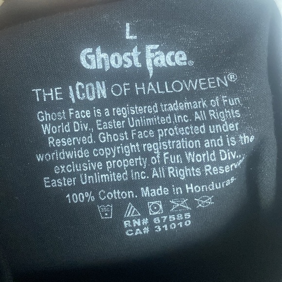 Ghost Face Icon of Halloween Let’s Watch Scary Movies Black Tee Unisex L NWOT - Picture 3 of 3